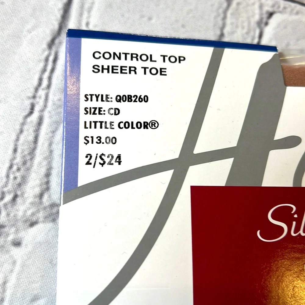 🆕Hanes Silk Reflections Ultra Sheer in Little Color